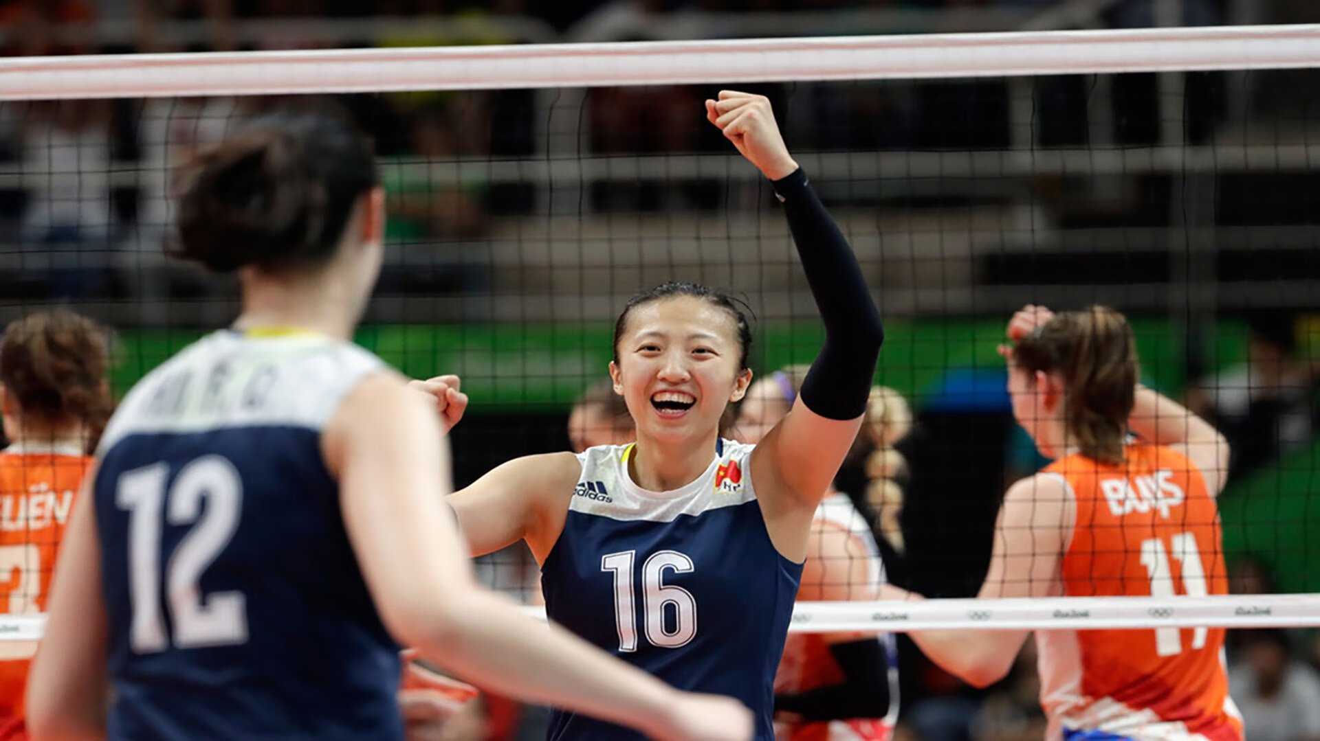 2026世界杯A组惊魂夜,瑞士碾压比利时,布罗佐维奇30米凌空斩缔造绝杀!